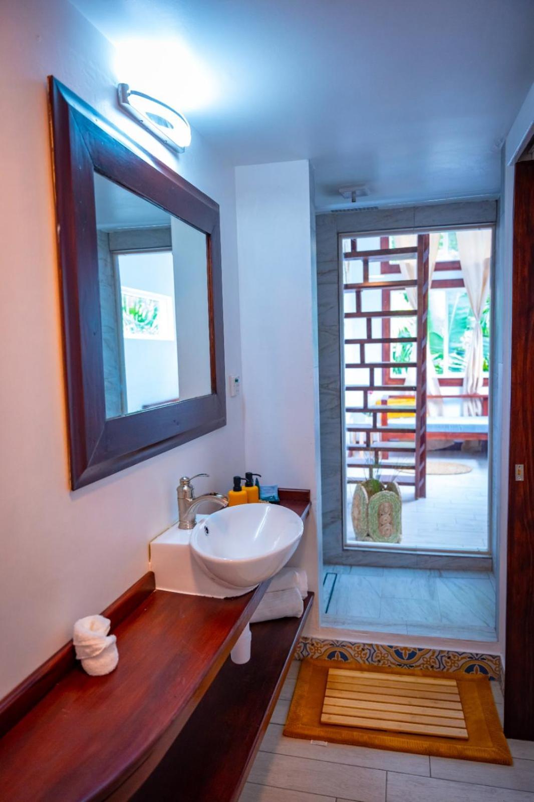 Villa Copthall Trafalgar Экстерьер фото